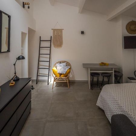 Appartement Terrasse Climatise Calme En Centre-Ville LʼIsle-sur-la-Sorgue Zewnętrze zdjęcie