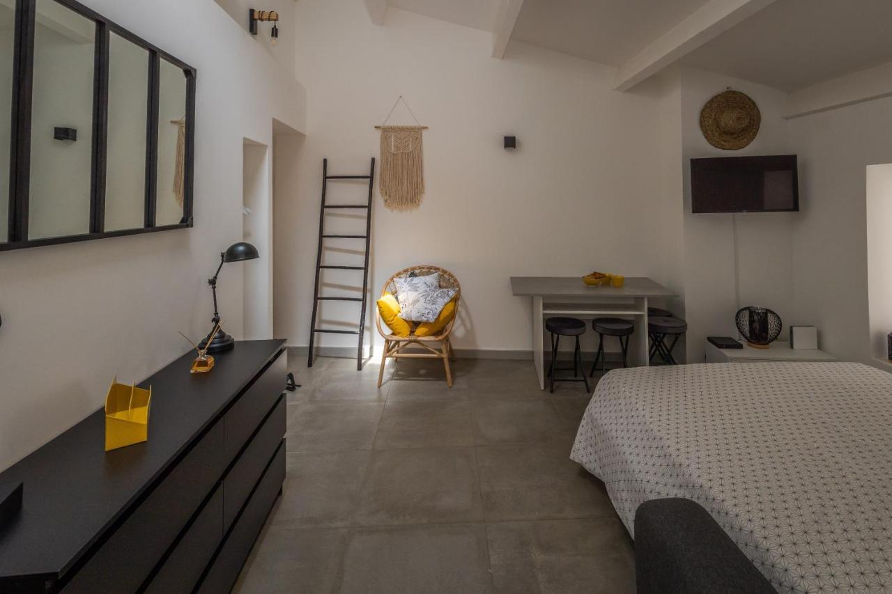 Appartement Terrasse Climatise Calme En Centre-Ville LʼIsle-sur-la-Sorgue Zewnętrze zdjęcie