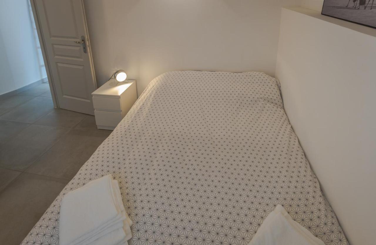 Appartement Terrasse Climatise Calme En Centre-Ville LʼIsle-sur-la-Sorgue Zewnętrze zdjęcie